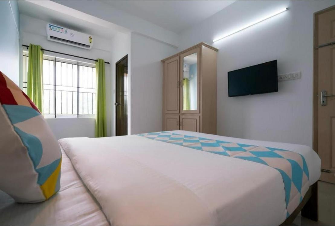 Ruby Hotel Apartments Kochi Esterno foto